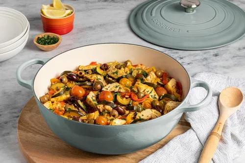 Vista 5 de Le Creuset Signature - Horno de chef de hierro fundido, 7.5 cuartos de galón, Oyster Ostra
