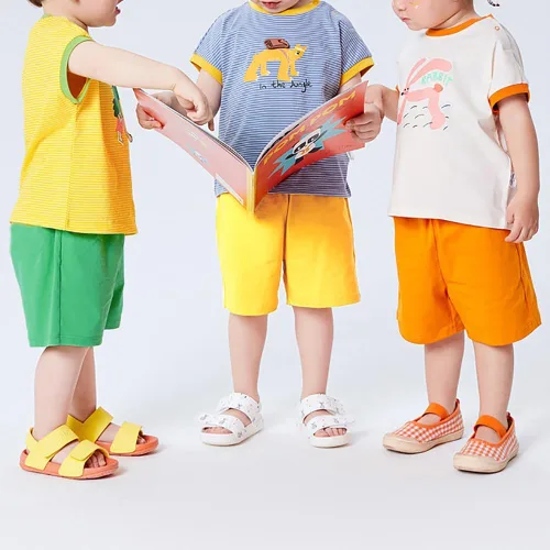 Vista 4 de Pantalones cortos de algodón con cintura elástica para niños pequeños, ropa de verano