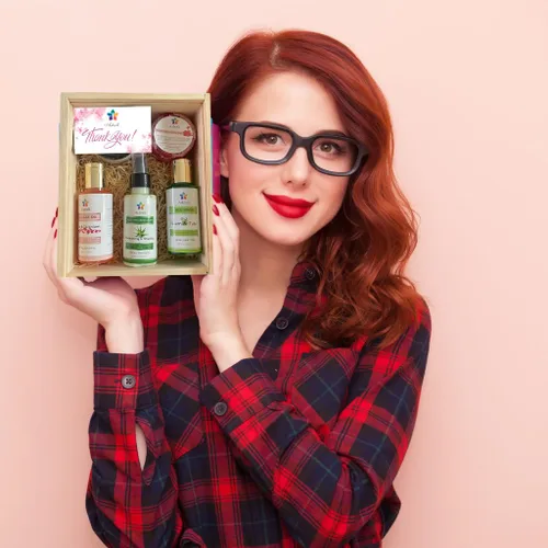 Vista 4 de Caja de regalo natural 5 en 1 para el cuidado de la piel para mujeres, regalos únicos para mujeres, regalo para mujer que lo tiene todo