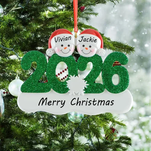 Vista 2 de Adorno de Navidad familiar personalizado 2025 – Adorno de árbol de Navidad de pareja de muñeco de nieve – Adornos colgantes decorativos – Regalos
