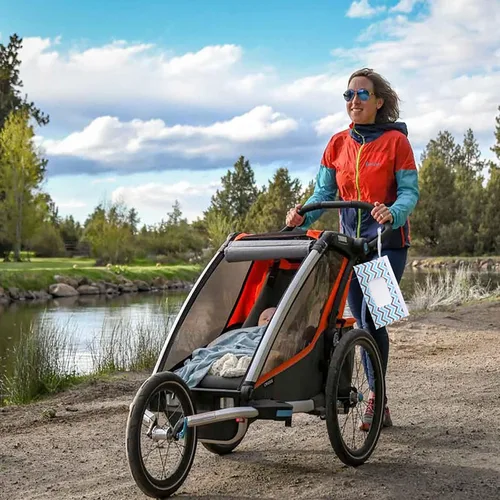 Vista 7 de Paquete de 4 bolsas reutilizables para toallitas portátiles, dispensador de toallitas húmedas recargable, contenedor ligero de viaje para toallitas