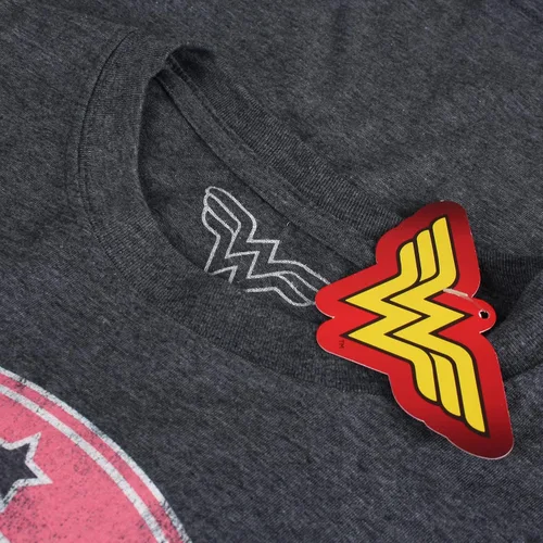 Vista 4 de Popfunk Camiseta clásica de manga enrollada con emblema de la Mujer Maravilla de DC Comics