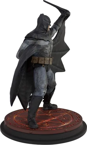 Vista 13 de San Diego Comic-Con 2019 DC Heroes Batman Damned: Batman Statue