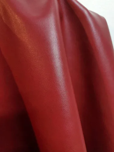 Vista 48 de NAT Leathers™ Cuero sintético sintético suave de piel sintética vegana marrón bellota (aprobado por PETA Vegano) por The Yard Piel sintética