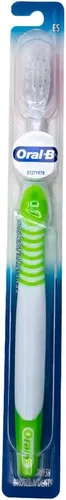 Vista 3 de Oral-B Cepillo de dientes sensible completo, 35 extra suaves - Paquete de 3