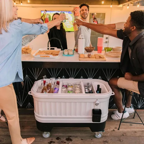 Vista 10 de Igloo Hard Cooler Polar & Party Bar Series Insulated Ice Chests