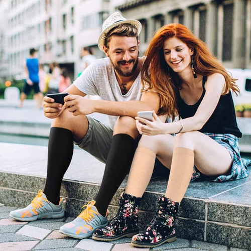 Vista 6 de Paquete de 3 calcetines de compresión de cobre para mujeres y hombres, 20-30 mmHg con punta abierta hasta la rodilla, medias altas para soporte