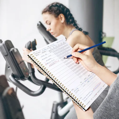 Vista 7 de Diario de Fitness y Planificador de Entrenamiento para Mujeres y Hombres, A4 (21.6 cm x 27.9 cm) Diario de Entrenamiento y Libro de Planificación