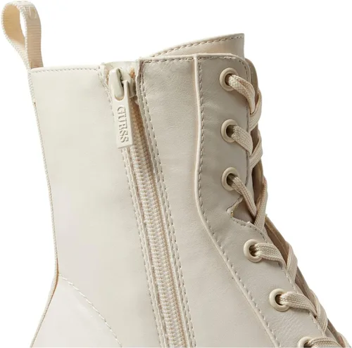 Vista 6 de GUESS Women's Juel Ankle Boot
