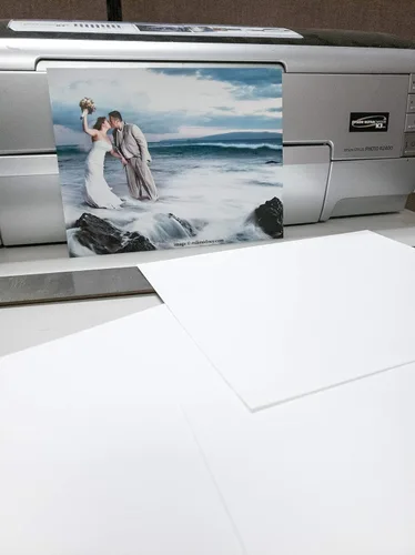 Vista 2 de Papel fotográfico de inyección de tinta brillante prémium de 8.5 x 11 pulgadas, 100 hojas