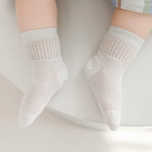 Vista 7 de Calcetines para bebé, niña, niño, de malla fina, calcetines tobilleros para bebés, calcetines de tobillo Pointelle con ojales, 4 pares
