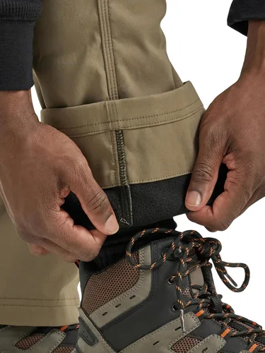 Vista 5 de ATG by Wrangler Pantalón utilitario con forro polar para hombre
