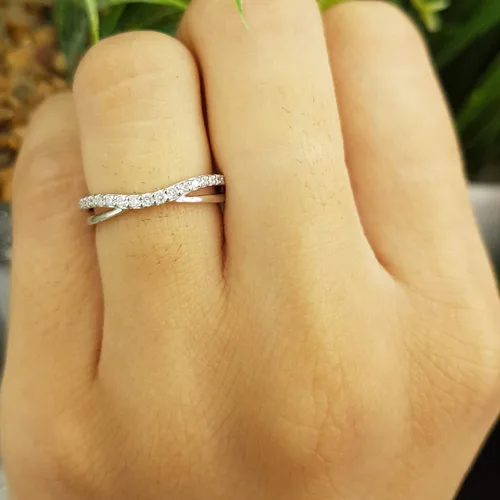 Vista 8 de Dazzlingrock Collection Banda de guardia de boda con contorno de diamante blanco redondo de 0.25 quilates (ctw) para ella