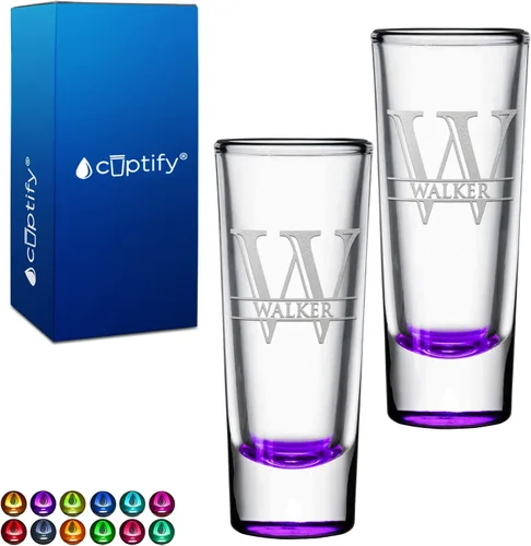 Vista 76 de Vaso de chupito personalizado con fondo negro personalizado de 2 oz, vasos de chupito cordiales con inicial y nombre en script dividido