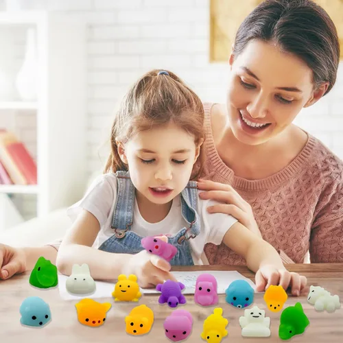 Vista 4 de 150 piezas de juguetes blandos Mochi, juguetes esponjosos Kawaii para aliviar el estrés, mini juguetes esponjosos para fiestas, premios