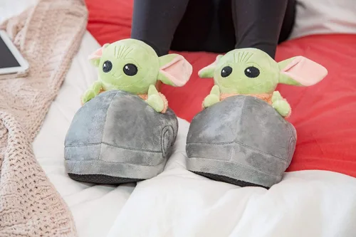 Vista 4 de Robe Factory LLC Star Wars The Mandalorian Child Grogu - Pantuflas 3D Baby Yoda - Zapato de casa de felpa suave con suela antideslizante, calzado