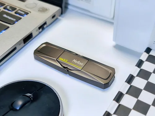 Vista 9 de Netac Unidad de estado sólido USB externa portátil de 128 GB tipo c y USB 3.2 interfaz dual, protección de seguridad de hasta 400 MB/s