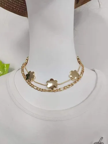 Vista 6 de Delicado collar chapado en oro en capas, cadena de serpiente, eslabones de perlas, clip de papel, cadena Figaro, flor de metal, colgante de sol