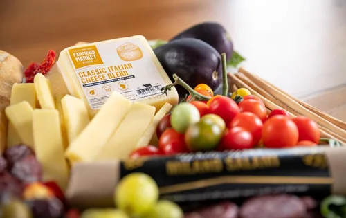 Vista 7 de Farmers Market, Sin gluten, Keto, Paleo, Bajo en sodio, Cero azúcar, Queso de Wisconsin, 1 paquete, Cheddar extra fuerte de Vermont