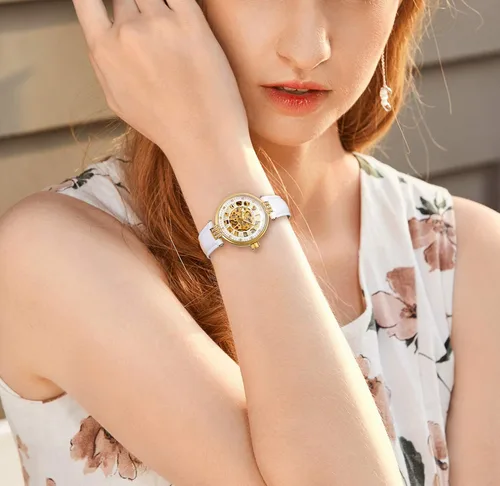 Vista 2 de Reloj de pulsera para mujer, analógico, números romanos esqueleto cristal automático automático automático reloj de cuero mecánico