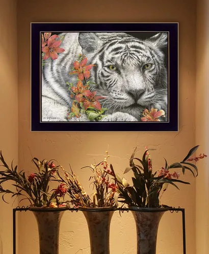 Vista 2 de Trendy Decor4U Ed Wargo - Arte de pared impreso Tiger Lily de 18 x 14 pulgadas, color blanco