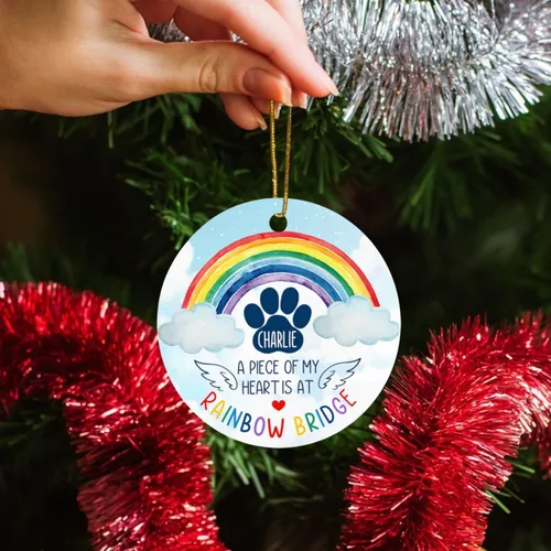 Vista 5 de Adorno de Navidad conmemorativo personalizado para mascotas, perros y gatos, A Piece of My Heart is at Rainbow Bridge, adorno de Navidad con nombre