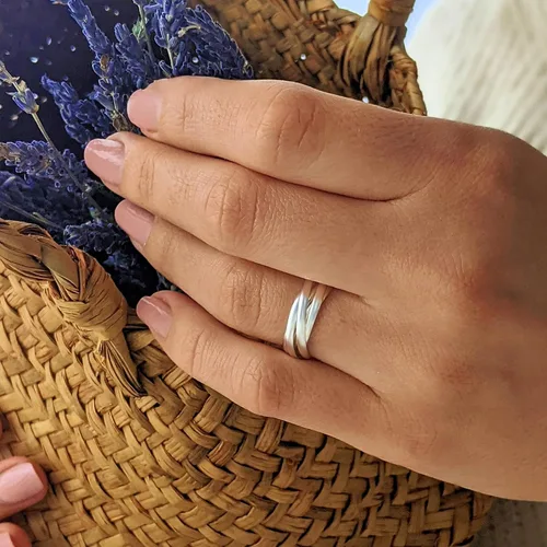 Vista 4 de Silverly Anillos de boda de estilo ruso para él y ella, anillo de cinco bandas entrelazadas, anillos clásicos de plata de ley 925 multibanda