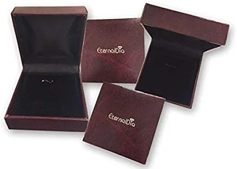 Vista 5 de Collar con colgante de cruz de tres piedras de diamantes de 10 quilates (0.05 cttw, I-JI2-I3) de 18 pulgadas, Diamante y oro, Diamante