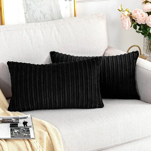 Vista 112 de UGASA - Fundas de almohada decorativas de terciopelo suave y sólidas de Navidad para sala de estar/sofá, 16 x 16 pulgadas, 2 unidades, color burdeos