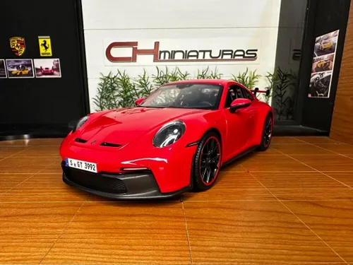Vista 2 de Maisto 1:18 Edición especial 2022 Porsche 911 GT3, azul