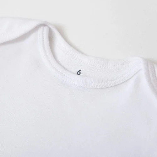Vista 4 de Conjunto de mamá y bebé a juego con diseño de arco iris camiseta para mamá mini mono para la familia sesión de fotos para el día de la madre
