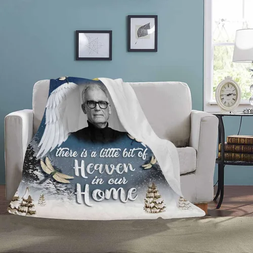 Vista 2 de InterestPrint Manta personalizada en memoria amorosa manta personalizada con foto, There is a Little Bit of Heaven in Our Home perfecta para sofá