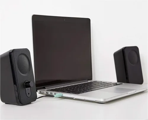 Vista 8 de Amazon Basics Altavoces para computadora de escritorio o portátil, alimentación de CA (versión de EE. UU.), color negro