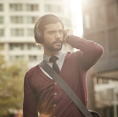 Vista 7 de Bose QuietComfort 35 II Auriculares inalámbricos Bluetooth con Alexa - Negro (renovado)
