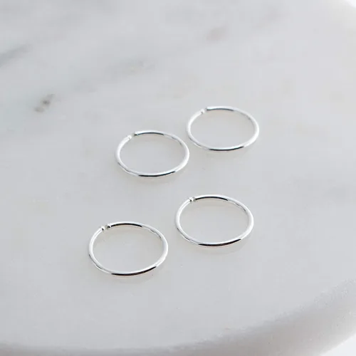 Vista 18 de Juego de 2 pares de anillos de nariz para cartílago pequeños para mujer, tragus, tabique, hélix, múltiples piercings finos