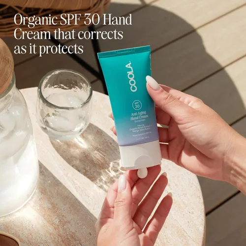 Vista 2 de COOLA Crema de manos antienvejecimiento con SPF 30, protector solar probado por dermatólogos, mantequilla de semillas de mango, vitamina E, árnica