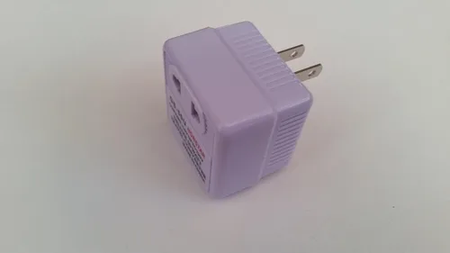Vista 3 de Norstar Convertidor de voltaje de viaje internacional compacto inverso de 50 vatios