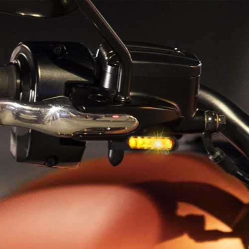 Vista 2 de DREAMIZER Manillar universal para motocicleta LED señal de giro con flujo de agua, mini intermitentes frontales, luz de marcha compatible con Harley