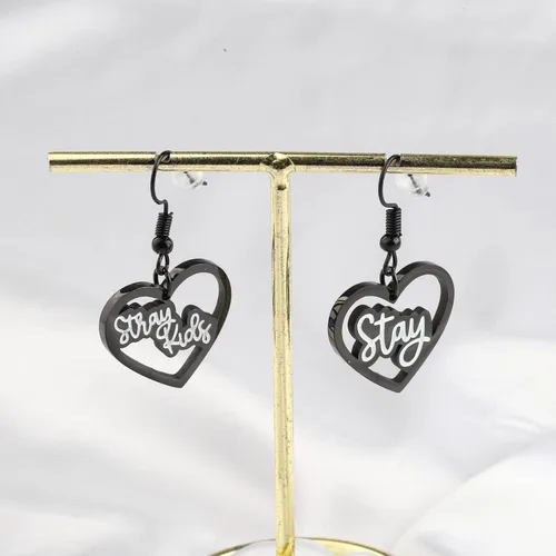 Vista 4 de SKZ - Pendientes para niños y fanáticos, mercancía Stay Stray Kids