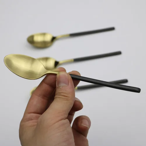 Vista 5 de 4 cucharaditas de acero inoxidable 18/10, mango negro mate dorado