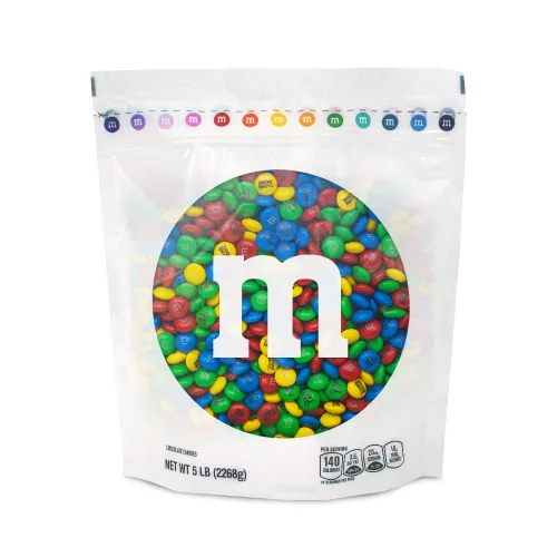 Vista 4 de M&M'S Teacher Appreciation - Caramelos de chocolate con leche, 2 libras, M&M'S rojo y blanco con iconos temáticos de maestros