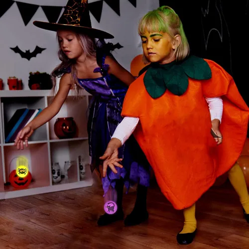 Vista 4 de 72 bolas que rebotan que brillan en la oscuridad, 8 bolas inflables temáticas de Halloween para suministros de fiesta de Halloween