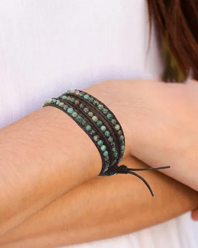 Vista 7 de Pulseras bohemias para mujer, pulseras inspiradoras de cuero del árbol de la vida, hechas a mano con cuentas de cristal de piedra natural, colección