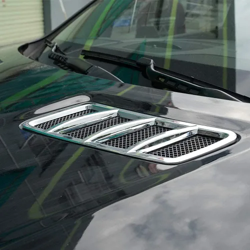 Vista 4 de Calcomanía para Mercedes Benz ML GL GLE GLS 2013-2017 ABS para techo de coche (negro carbono)