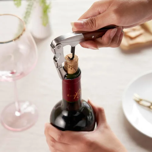 Vista 7 de Twine Sacacorchos de doble bisagra con abridor de botellas integrado y cortador de papel de aluminio, acero inoxidable duradero con mango de madera