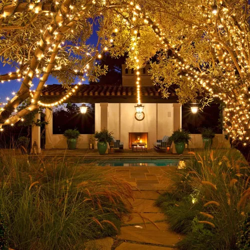 Vista 4 de Luces solares de Navidad para exteriores, tira de luces de 33 pies con 100 luces LED de hadas solares, 8 modos, luces impermeables para Navidad