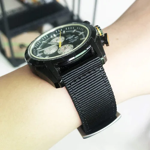 Vista 4 de torbollo Correa de reloj de liberación rápida extral larga para muñecas grandes, correa de reloj dura de 0.709 in para muñecas grandes, correa