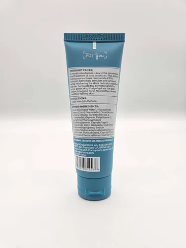 Vista 3 de MDacne Hidratante facial con niacinamida 2% – Crema hidratante y calmante diaria sin aceite para pieles sensibles y propensas al acné – 1 oz