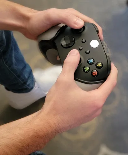 Vista 5 de C2 Gripz Controller Grips Compatible with Xbox One Xbox Series XS Controller Ergonomically Engineered for Performance and Comfort Non-Slip Medium