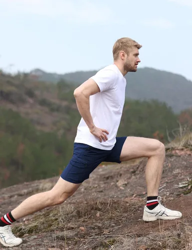 Vista 5 de Kuenlun Top Pantalones cortos deportivos para hombre, de secado rápido, con bolsillos con cremallera, para correr, senderismo, deportes, 7 pulgadas
